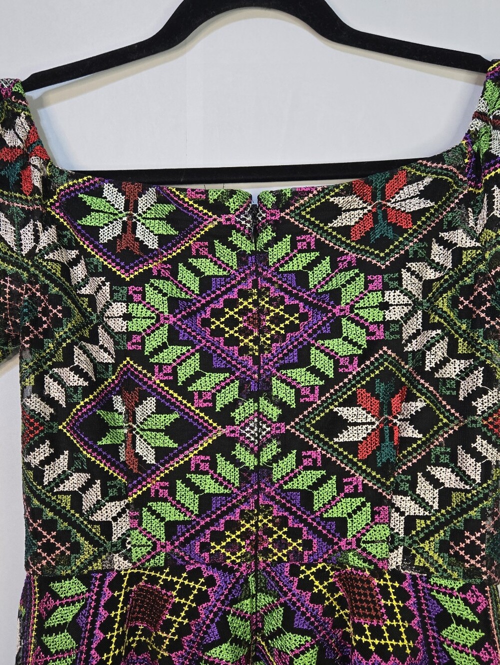 Alex Marie Sz 2 Elegant Black Dress Multicolor Geometric Design  Hankerchief Hem - Picture 7 of 12